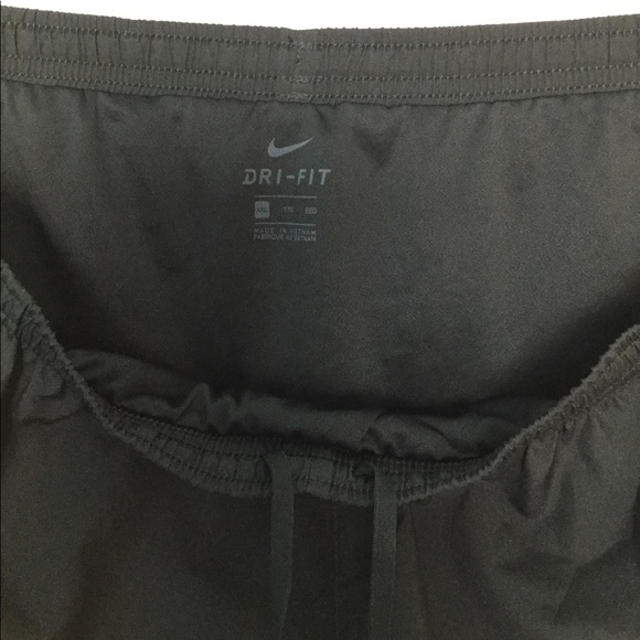 Nike XXL 2XL Shorts Black Running Workout NWT - Picture 5 of 8